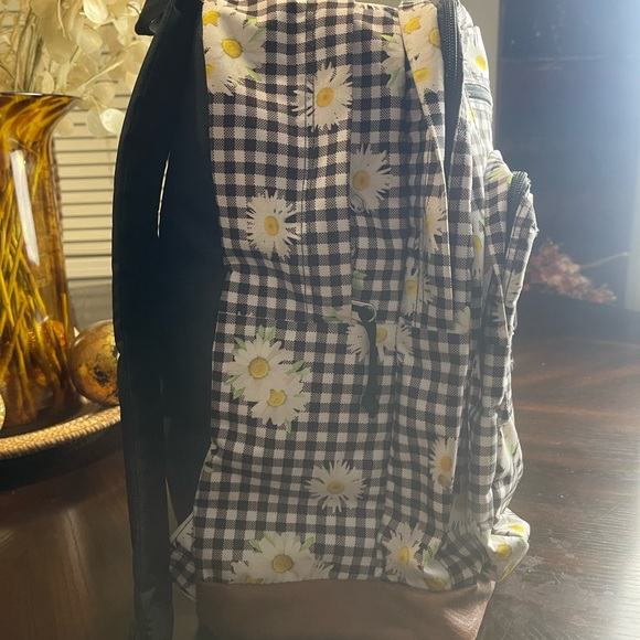 Jansport Black and White Checkered Backpack with Daisy Print - Picture 3 of 9